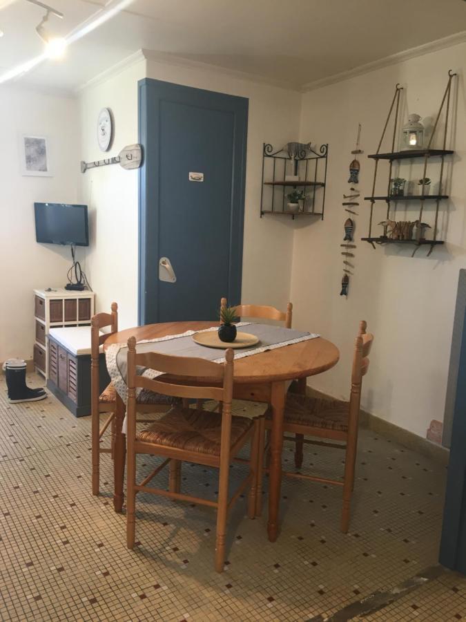 Maison De Pays A 2 Pas De La Mer Et Du Centre 라트슈수르메르 외부 사진